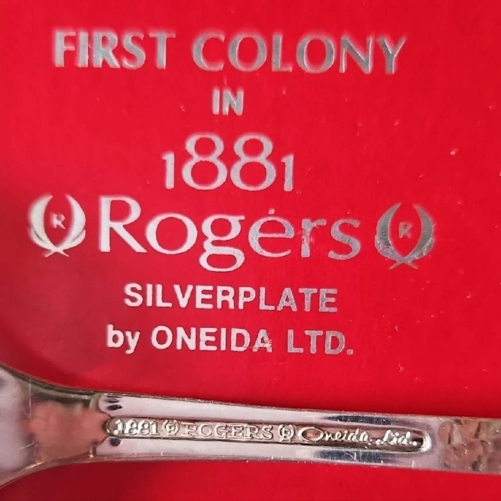 VTG 1976 Commemorative Dessert Server First Colony Rogers Silverplate Oneida Ltd